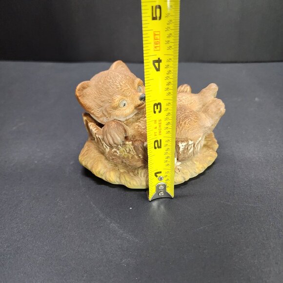 Vintage Homco 1986 Masterpiece Porcelain Bear Cub Tree Stump Figurine - Picture 7 of 8